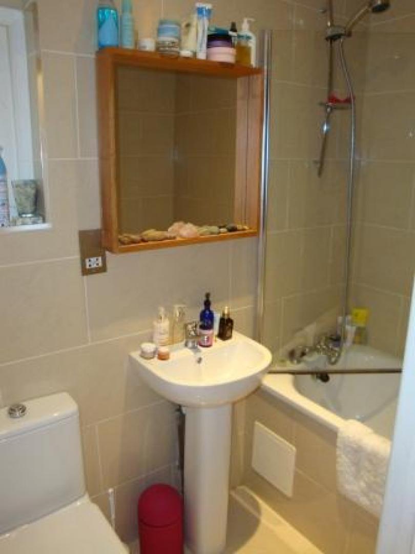 			NEW INSTRUCTION, 2 Bedroom, 1 bath, 1 reception Flat			 Portnall Road, QUEENS PARK/MAIDA VALE